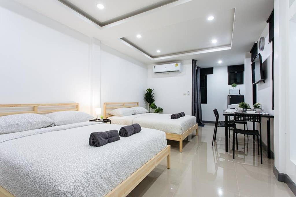 P2 Silom Large 2Beds Full Kitchen Wifi 4-6Pax Apartment Bangkok Ngoại thất bức ảnh