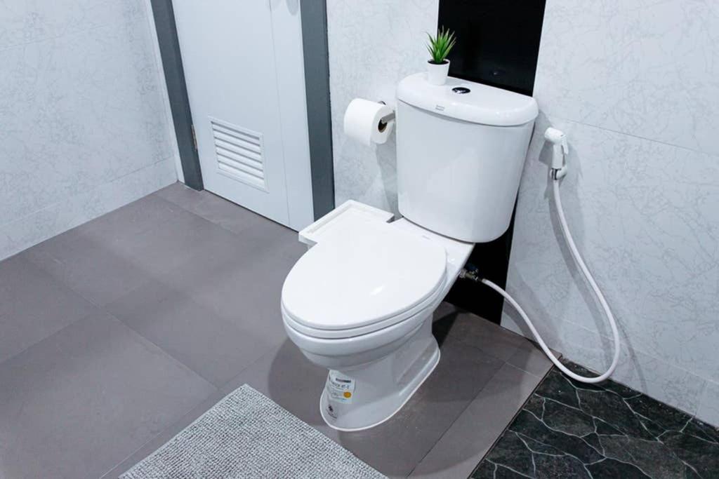P2 Silom Large 2Beds Full Kitchen Wifi 4-6Pax Apartment Bangkok Ngoại thất bức ảnh